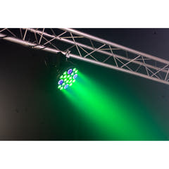Ibiza XL RGBW+UV PAR-lampa (16x6 + 4x30W)