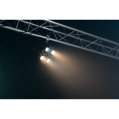 Ibiza XL RGBW+WWCW PAR-lampa (16x6 + 4x30W)