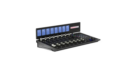 iCon P1-M DAW controllers med D4-T OLED-display
