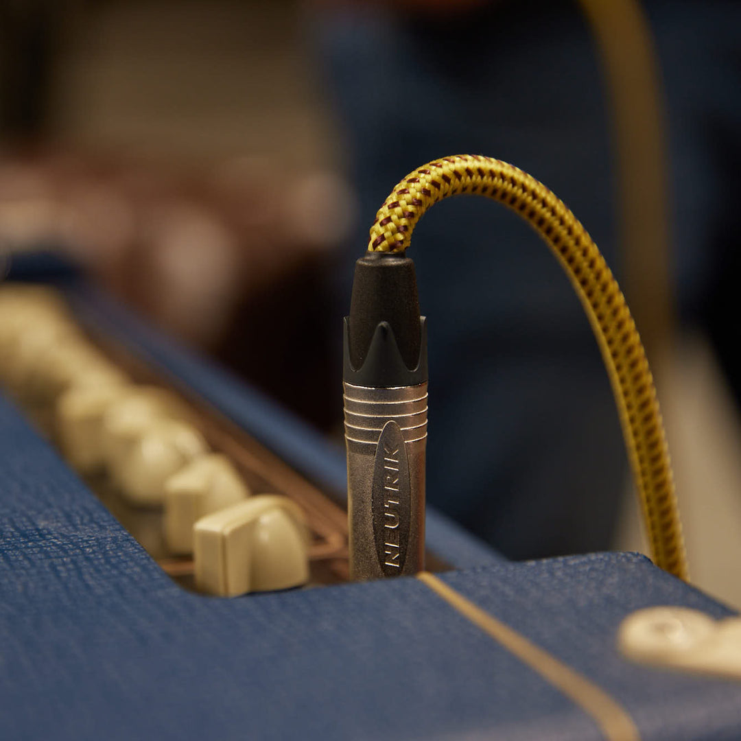 Adam Hall Cables 5 STAR IRP 0300 VINTAGE - Instrumentkabel | Vintage Neutrik® vinklad jack TS x jack TS | 3 m