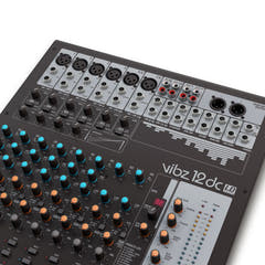 LD Systems VIBZ 12 DC - 12-kanals mixerkonsol med DFX och kompressor