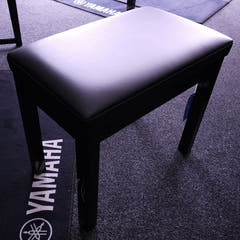 Yamaha GTB pianopall (svart)