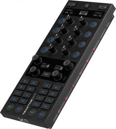 Native Instruments Traktor X1 MK3 Modulär DJ-kontroller