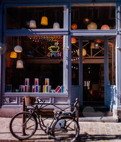 Neonskylt "Coffee Open" 