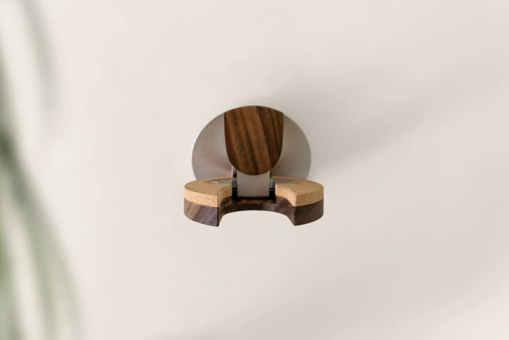 Openhagen HangWithMe Ukulele Hanger (Valnöt)