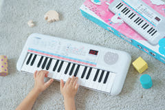 Yamaha PSS E30 Keyboard (vit)