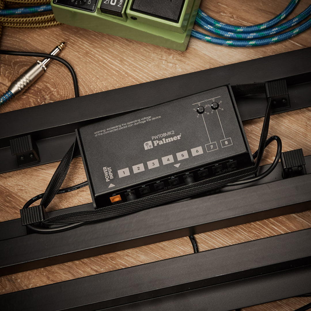 Palmer PWT 08 MK2 - Universellt pedalboard-nätaggregat med 8 utgångar