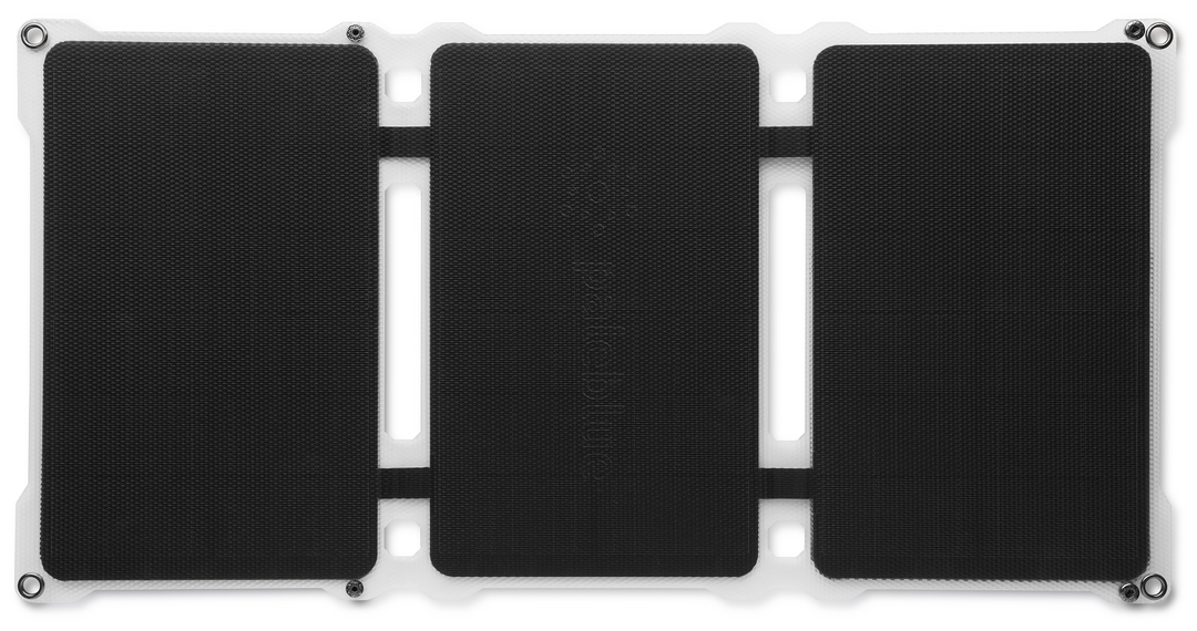 Pale Blue Approach 2 Solar Panel 21W Triple, w/bungee & storage case