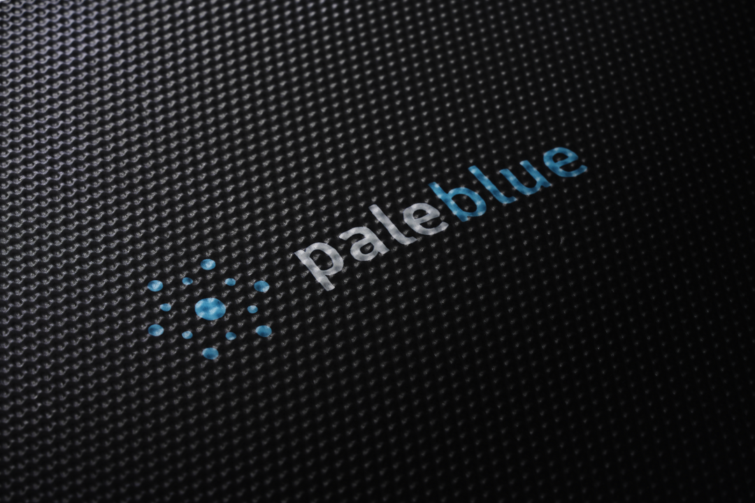 Pale Blue Approach 2 Solar Panel 21W Triple, w/bungee & storage case