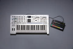 Roland GAIA 2 Synthesizer