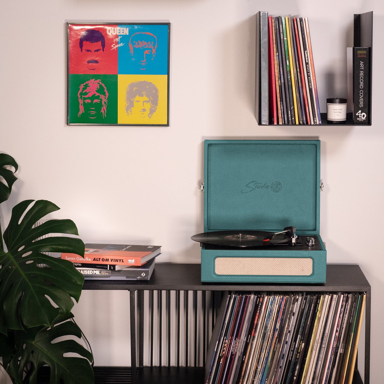 Studio 57 Groovy skivspelare med LP-ställ (Ivy)