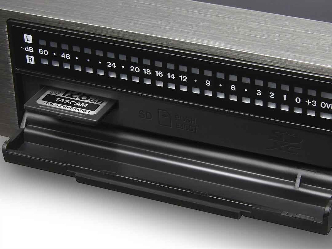 Tascam 2-kanals DSD/PCM-masterinspelare och AD/DA-omvandlare
