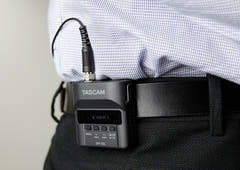 Tascam DR-10L inspelare med lavaliermikrofon, vit