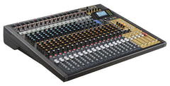 Tascam Model 2400 digital mixer och 24 track digital recorder