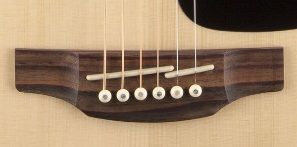 Takamine GN51CE-NAT Western gitarr (naturlig)