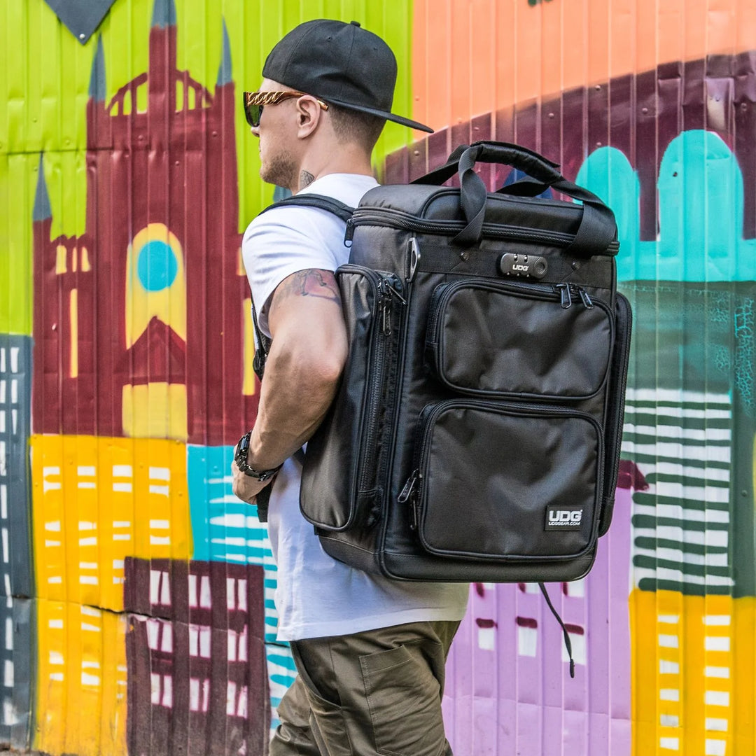 UDG Ultimate ProducerBag Large - Svart / Orange insida