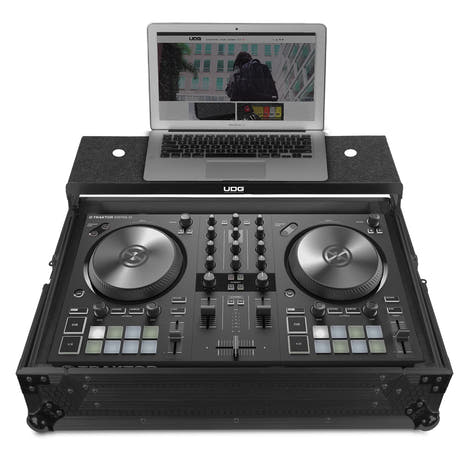 UDG Ultimate Flight case NI Kontrol S2 MK3 Svart Plus (L)