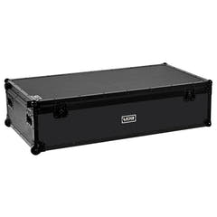 UDG Ultimate DJ Podium Workstation Flight Case Svart Plus (Wheels)