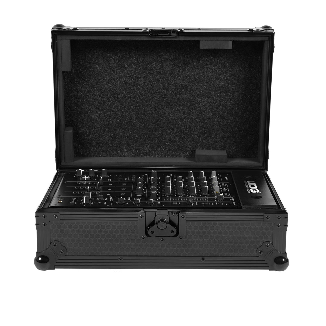UDG Ultimate Flight Case AlphaTheta DJM-V5 Svart