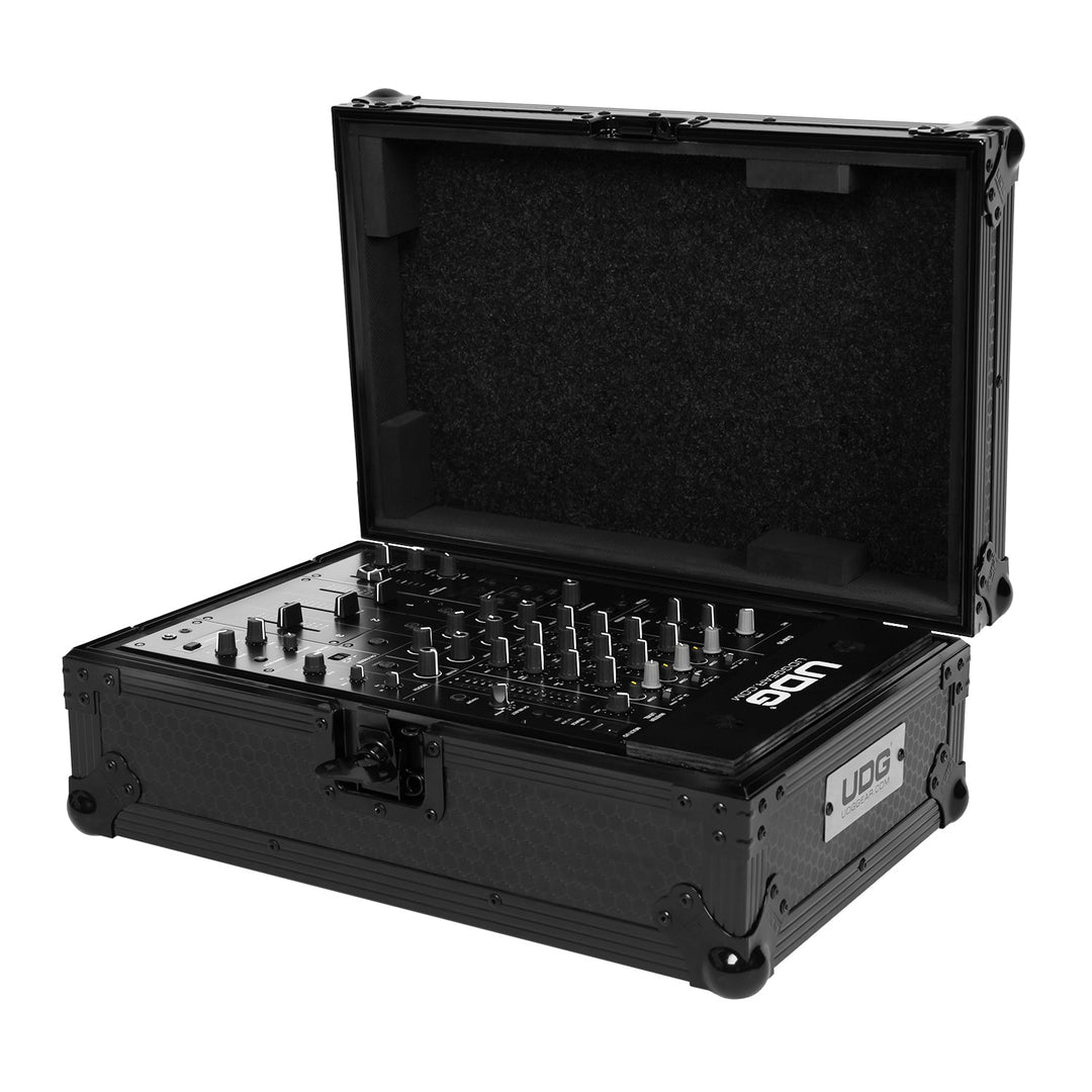 UDG Ultimate Flight Case AlphaTheta DJM-V5 Svart