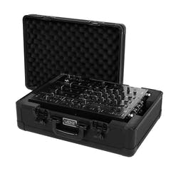 UDG Ultimate Aluminium Flight case AlphaTheta DJM-V5 Svart