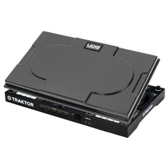 UDG Ultimate NI Traktor Kontrol S4 MK3 Utrustnings cover Svart