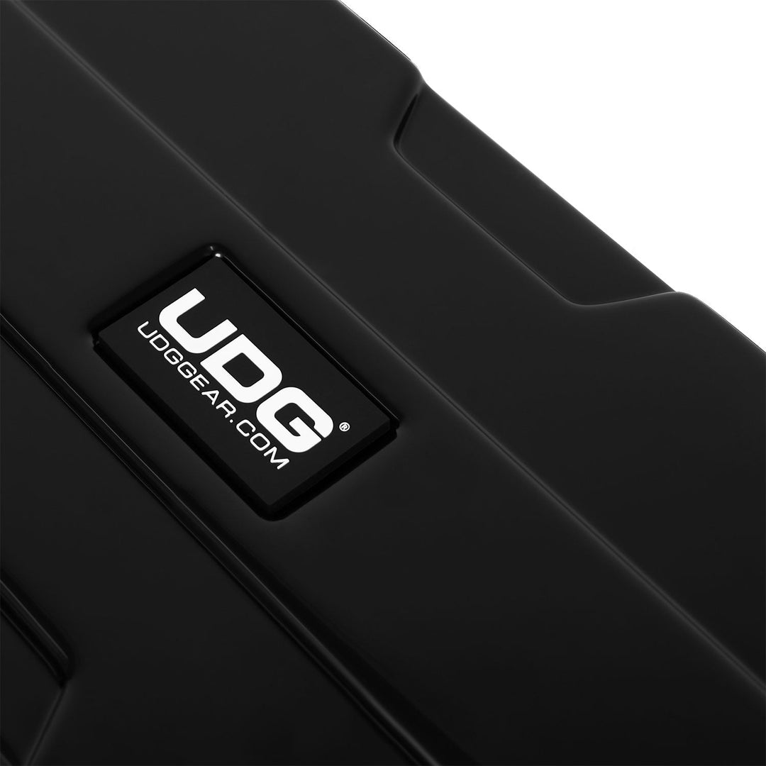 UDG Ultimate AlphaTheta RMX-Ignite Utrustnings cover Svart