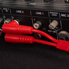 UDG Ultimate audio Kabel set RCA Rak-RCA Vinklad Röd 3m