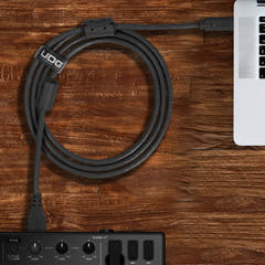 UDG Ultimate Cable USB 3.2 C-A Svart Rak 1,5m