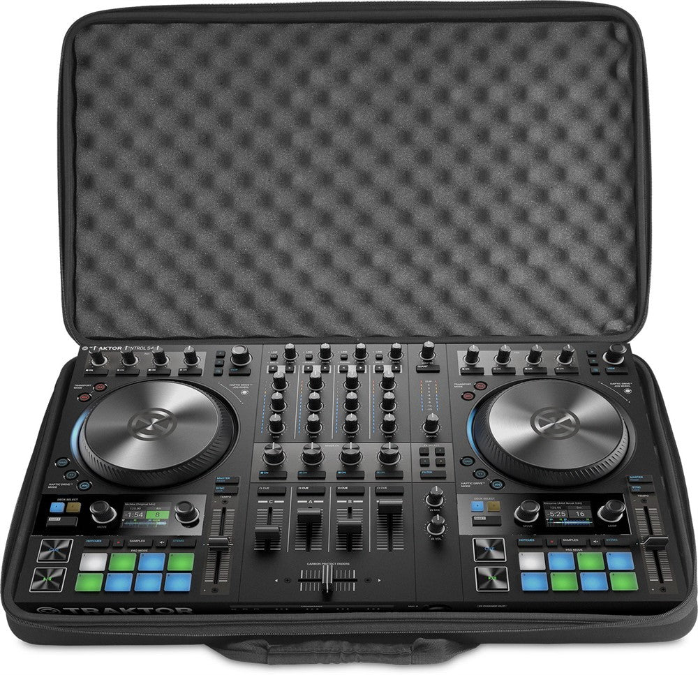 UDG Creator NI Traktor Kontrol S4 MK3/S2 MK3/Numark Mixstream Pro Hardcase Svart