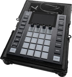 UDG Ultimate Flight Case Wolfmix W1 MK3 Svart