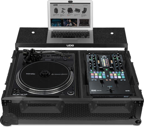UDG Ultimate Flightcase Turntable Battle Mixer Plus