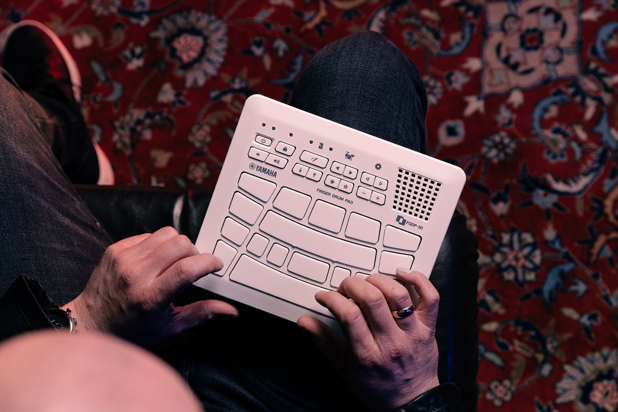 Yamaha FGDP-30 Fingertrumpad