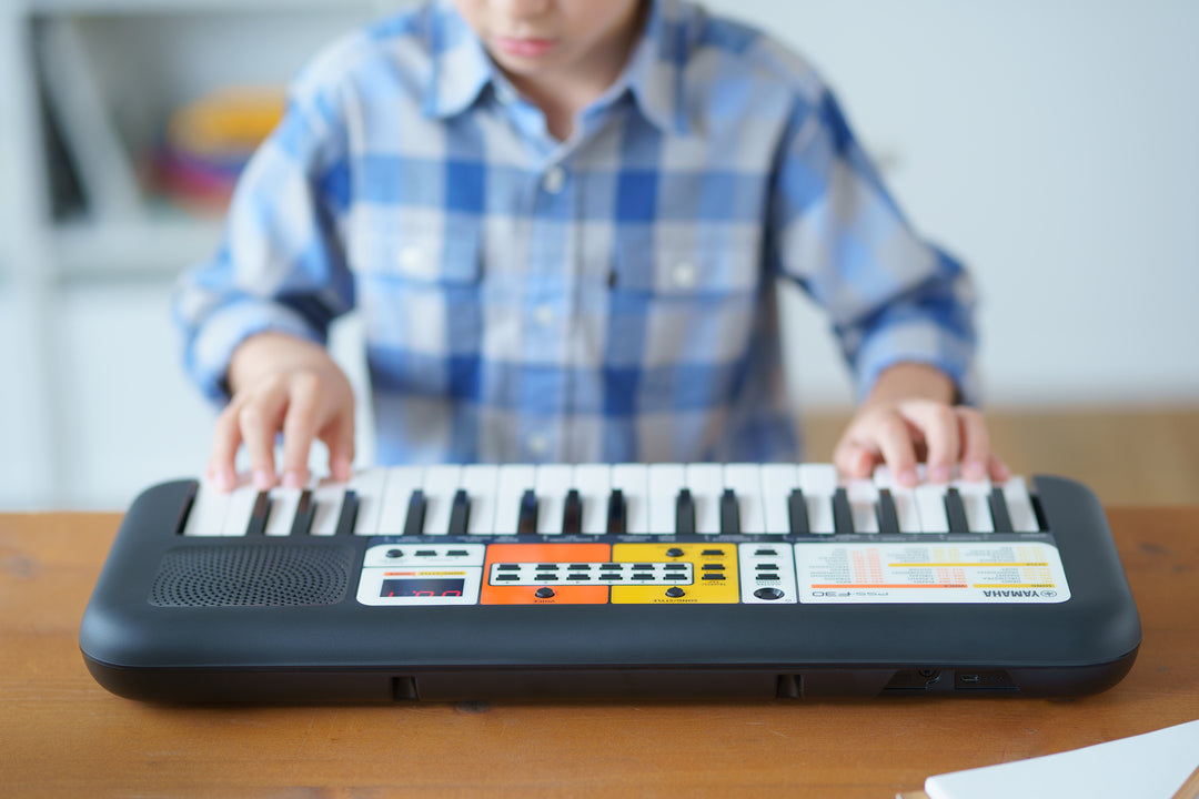 Yamaha PSS-F30 Keyboard (svart)
