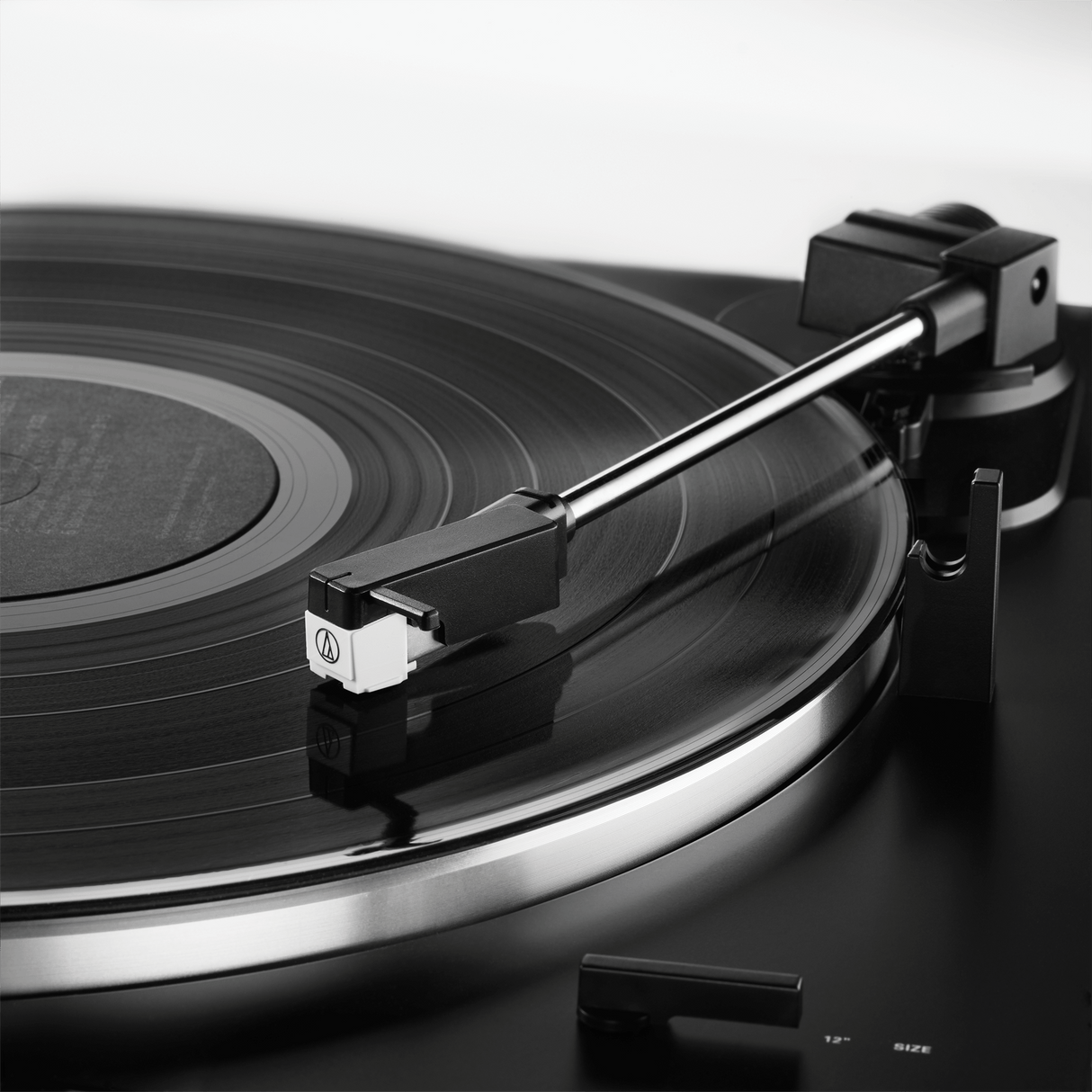 Audio-Technica AT-LP60XBT-BK skivspelare (svart)