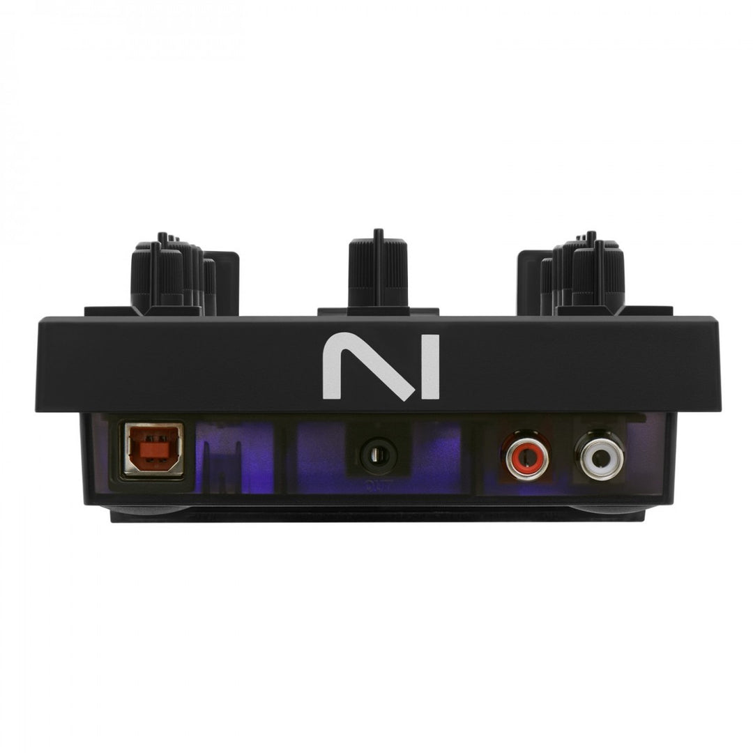 Native Instruments Traktor Z1 MK2 DJ-mixer­kontroller och ljudinterface