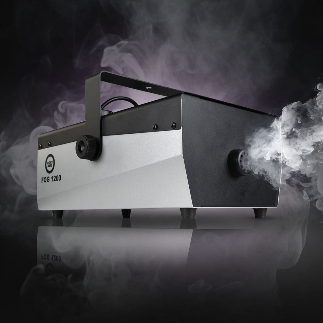 Light4Me Fog 1200 V2 Rökmaskin 1200W med Trådlös Fjärrkontroll & DMX